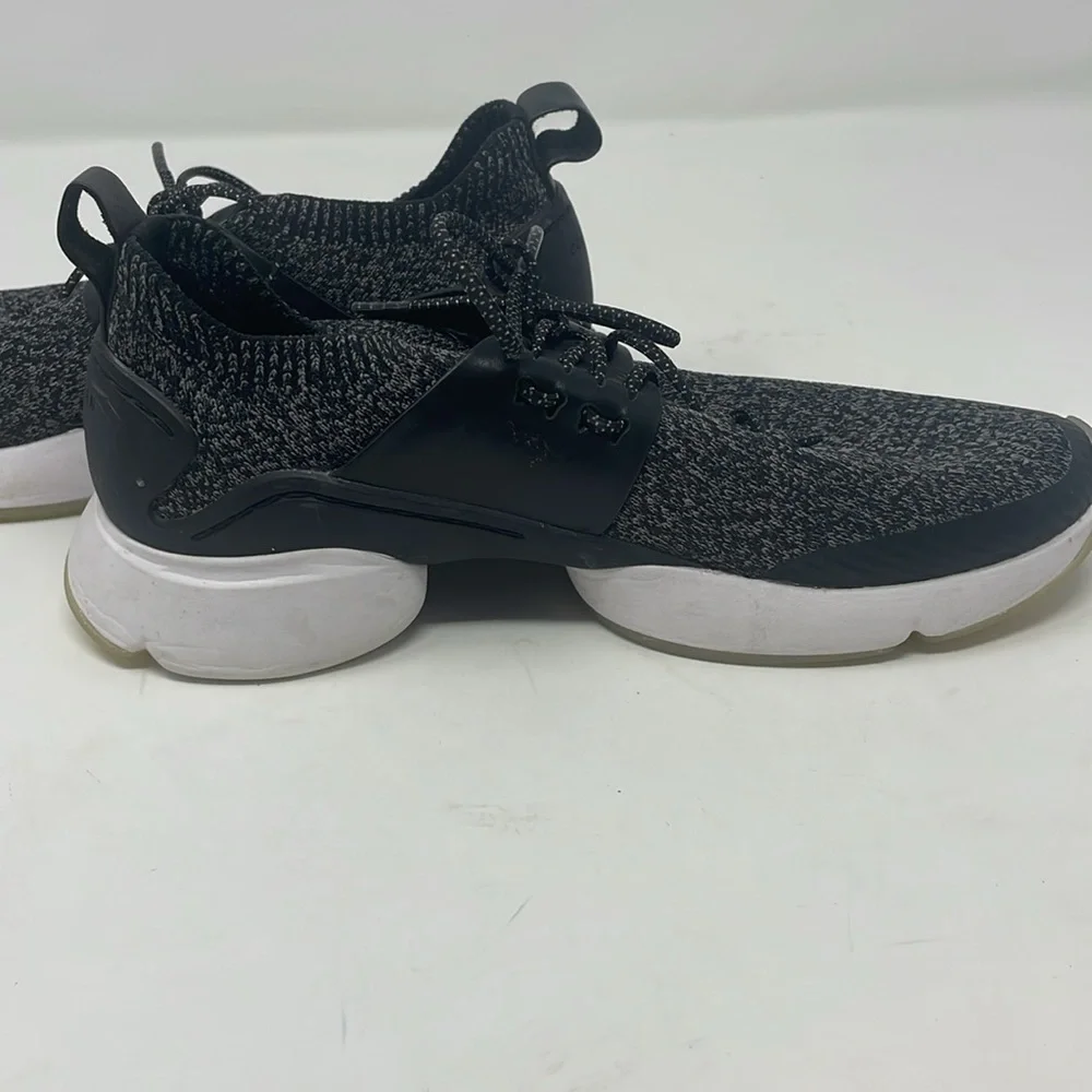 Cole Haan Zerogrand Black White Knit Sneakers Size 6 Excellent Condition